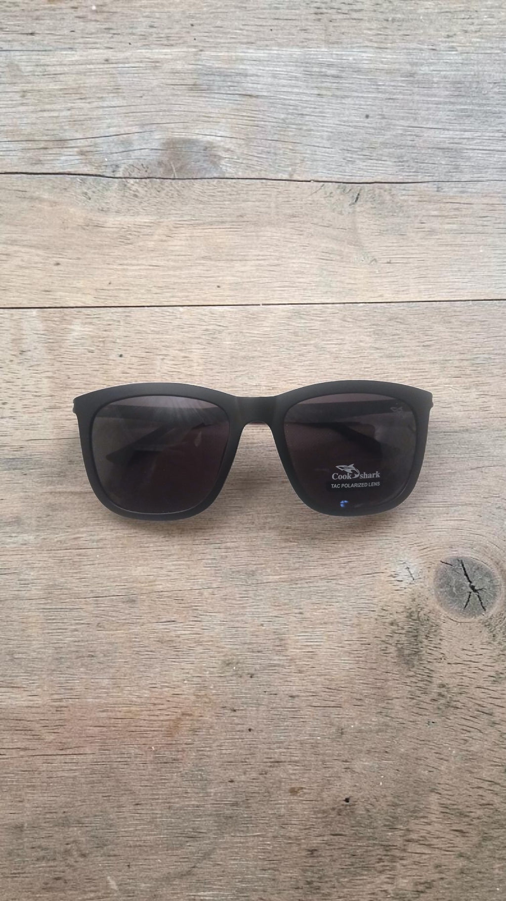 çarşıMarketim Cookshark mat siyah çerçeveli, TAC polarize lensli unisex güneş gözlüğü